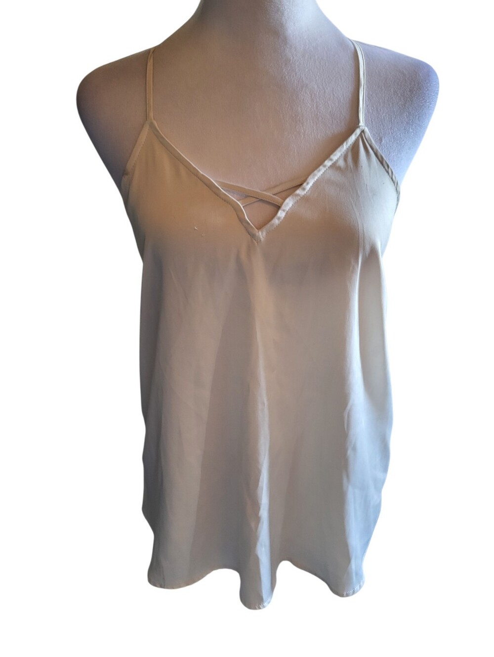 No Boundaries Strappy V-Neck Camisole Ivory sz S